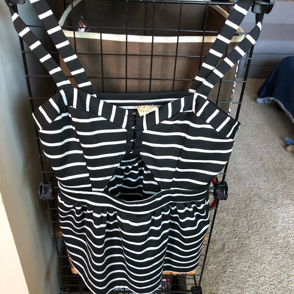 Black and white stripe tank top